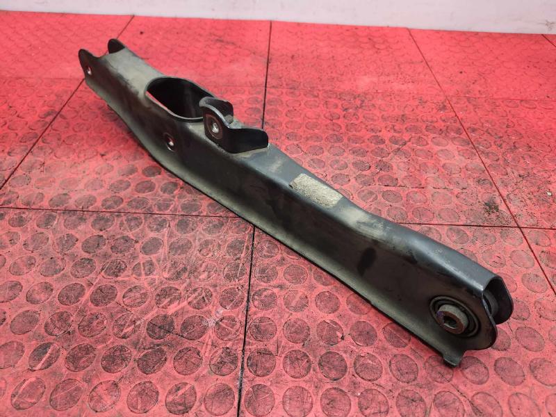2015 Dodge Journey Lower Control Arm Rr