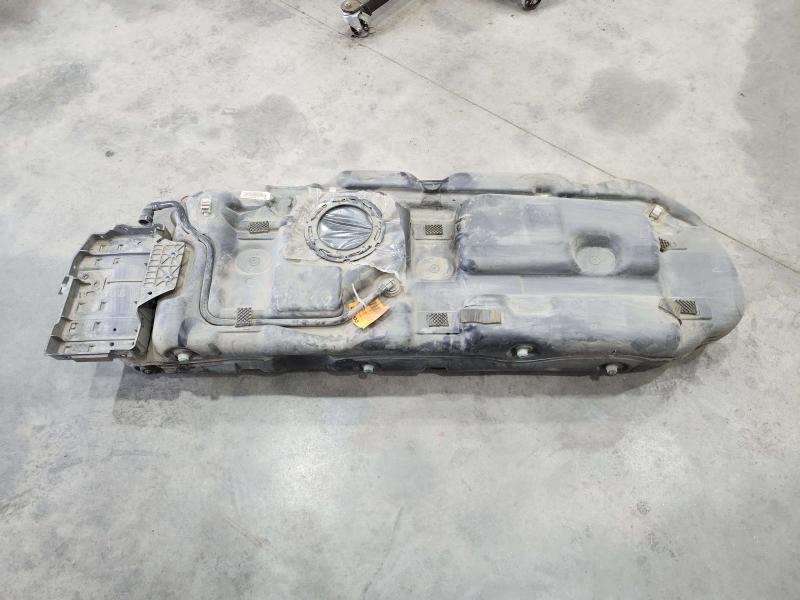 2015-2016 Kia Sedona OEM Fuel Tank Gas Tank Assembly 21.5 Gallon 31150A9500