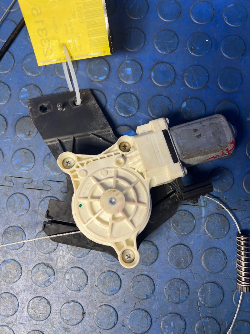 2014 Ram 1500 Back Glass Regulator