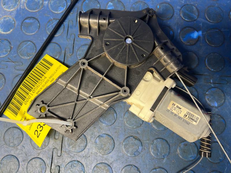2014 Ram 1500 Back Glass Regulator