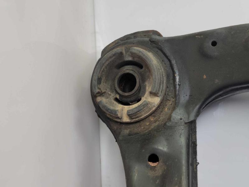 2009 Toyota Camry Crossmember/Cradle/Undercarria