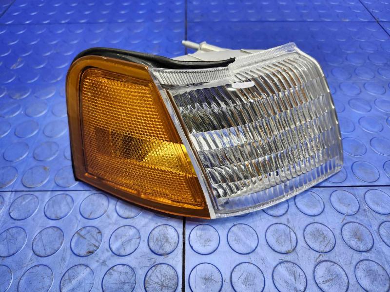 1995 Ford Thunderbi Headlamp Assembly