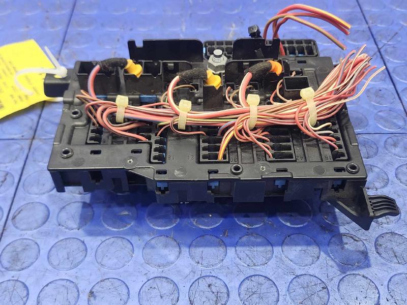 2017 MINI Cooper Engine Fuse Box