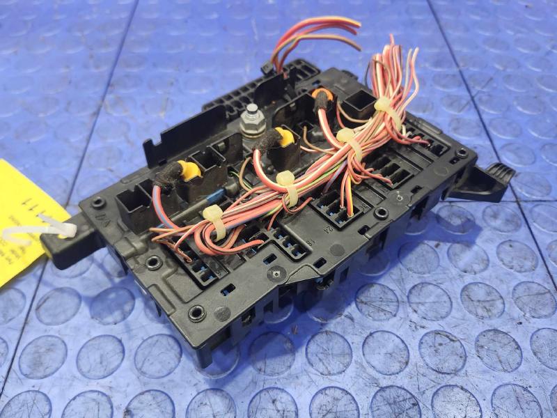 2017 MINI Cooper Engine Fuse Box