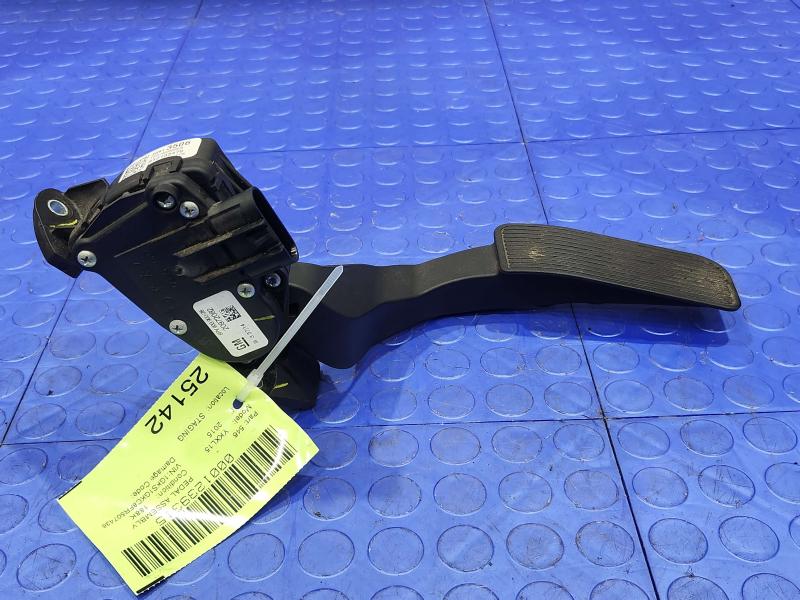 2015 GMC Yukon XL Pedal Assembly