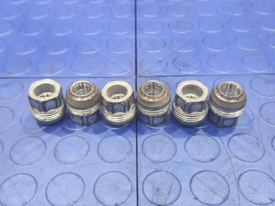 2014 Chevrolet Silverado 1500 Lug Nuts