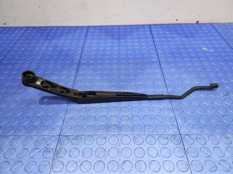 2012-2017 Hyundai Accent Windshield Wiper Arm Left Driver Side OEM 983101R000