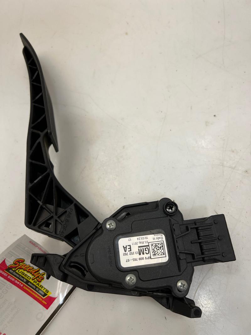 2012 Chevrolet Volt Pedal Assembly