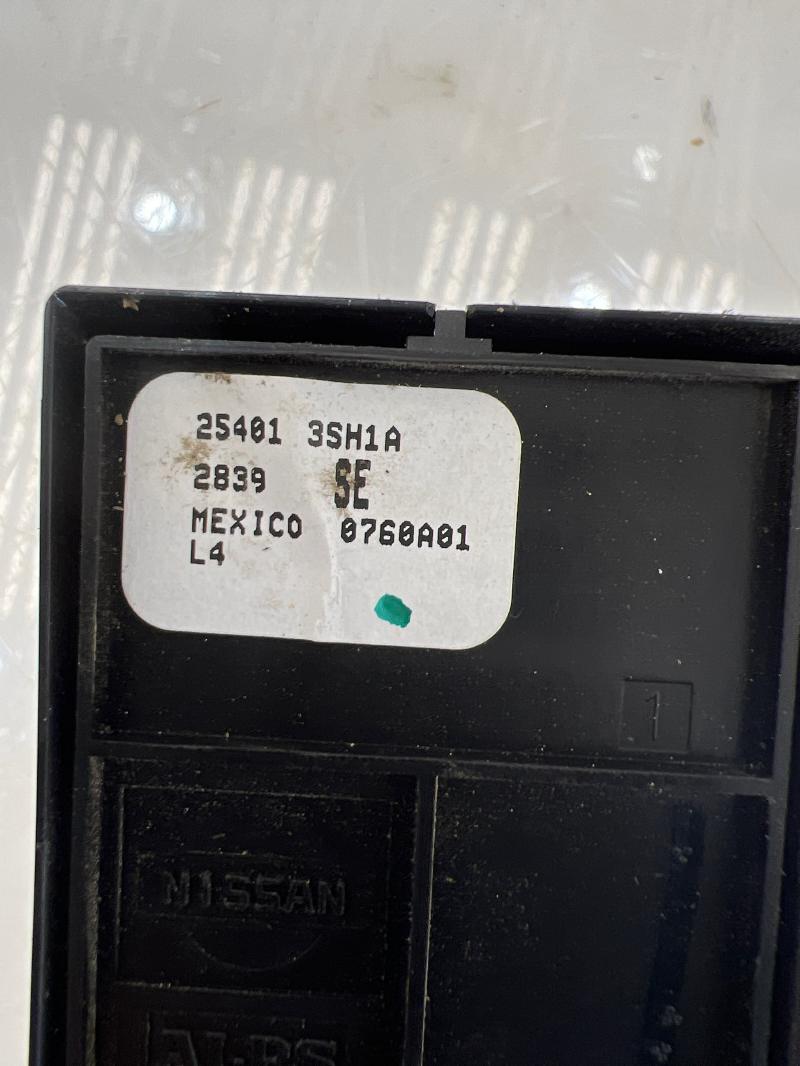 2013 - 2019 Nissan Sentra Master Window Switch Assembly OEM 254013SH1A