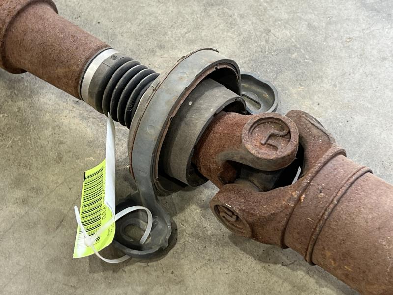 2011 Ford Expedition Rear Drive Shaft