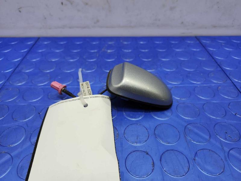 2015 Subaru Legacy Antenna