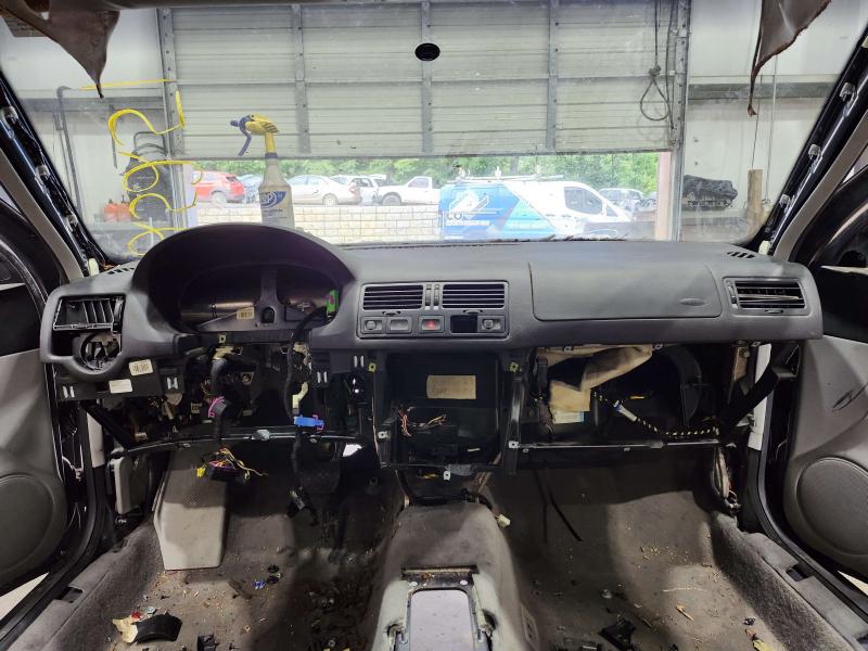 2005 Volkswagen Jetta Dash Panel
