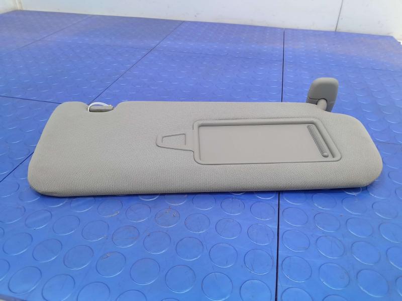 2012 Kia Sorento Sun Visor