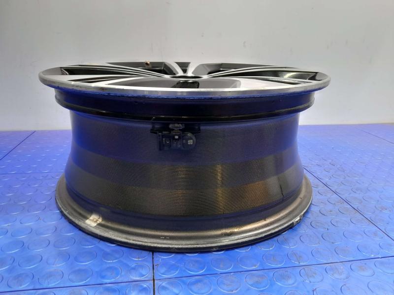 2020 Nissan Sentra Wheel
