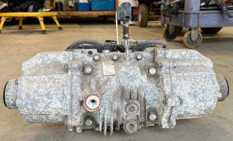 2011 Nissan Juke Rear Differential Assembly Final Drive Assembly 5.798 Ratio OEM 383001KD0A
