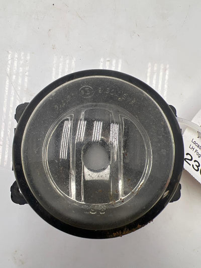 2005 - 2019 Nissan Frontier Fog Light Assembly LH Driver Side OEM 26155EA825