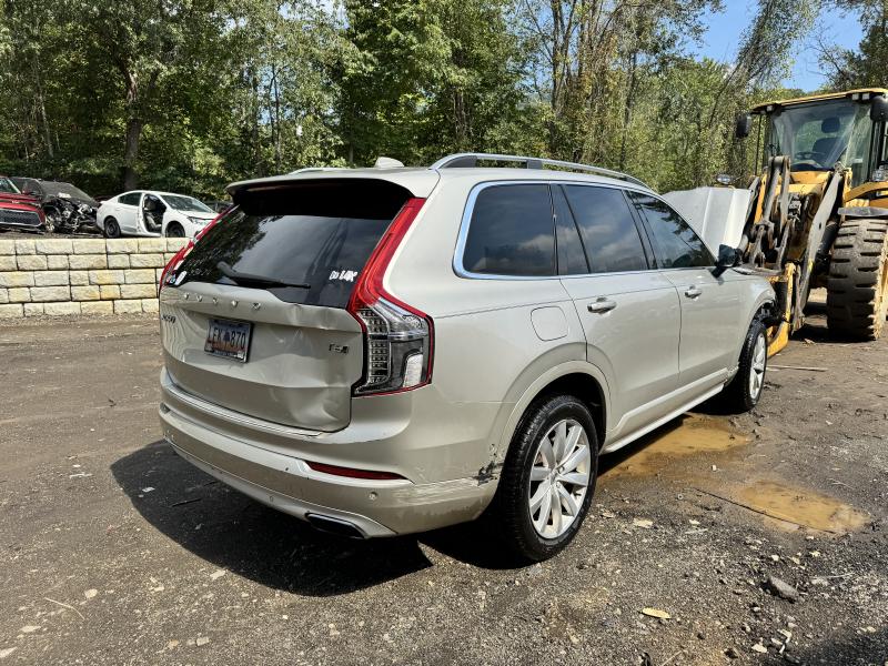 2016 Volvo XC90 Air Bag