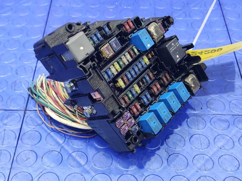 2018 Subaru Legacy Outback 2.5L Engine Fuse Box Relay Junction Block OEM 81403AL09A