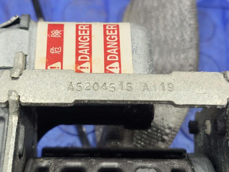 2009 Chevrolet Malibu Front Seat Belt