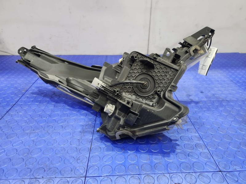2017 Toyota Prius Headlamp Assembly