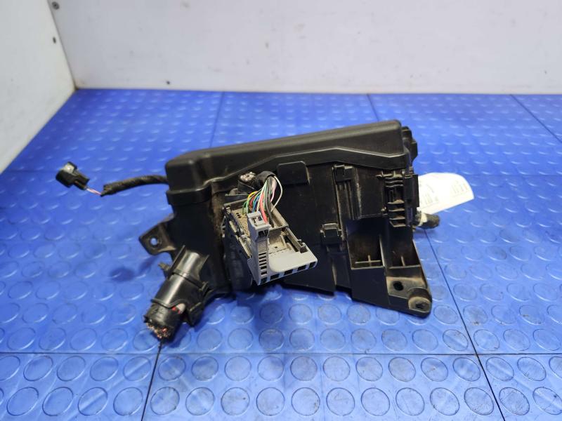 2013 Toyota Prius Engine Fuse Box