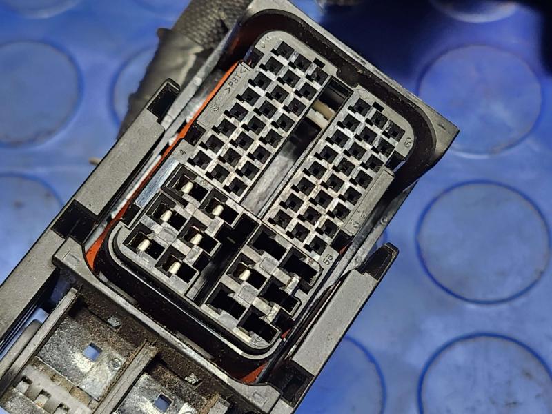 2013 Toyota Prius Engine Fuse Box