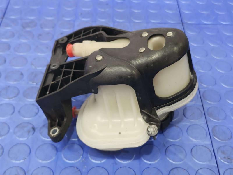 2014 Mercedes ML-Class Coolant Recovery Bottle