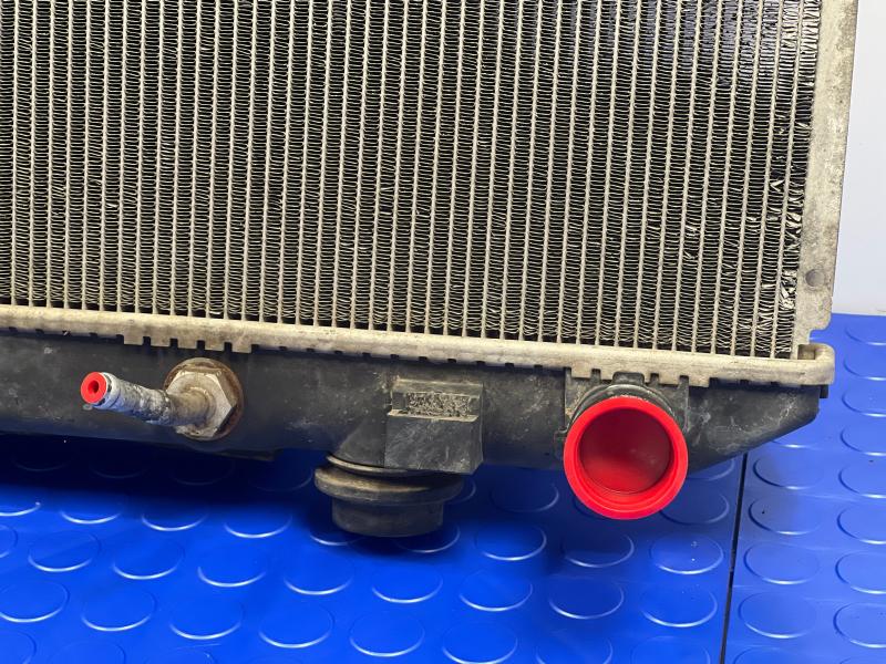 2012 Toyota Sienna Radiator