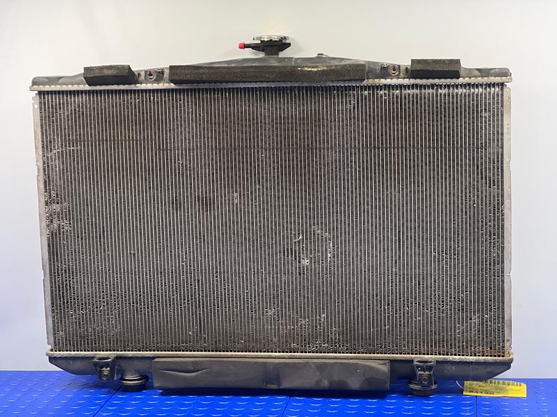2012 Toyota Sienna Radiator