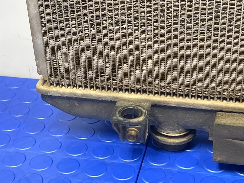 2012 Toyota Sienna Radiator