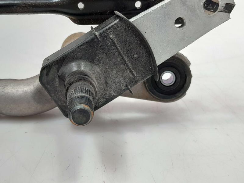 2017 - 2022 Kia Niro Windshield Wiper Linkage Transmission OEM 98120G5000