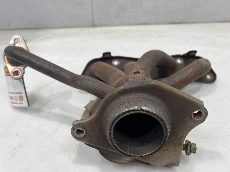 2013 Toyota Prius Exhaust Manifold