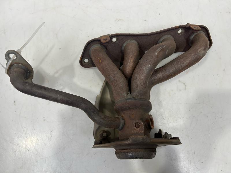 2013 Toyota Prius Exhaust Manifold
