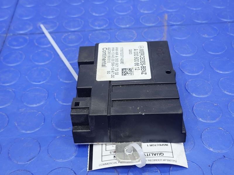 2017 Mercedes-Benz C300 W205 Fuel Pump Control Module OEM 0009006612