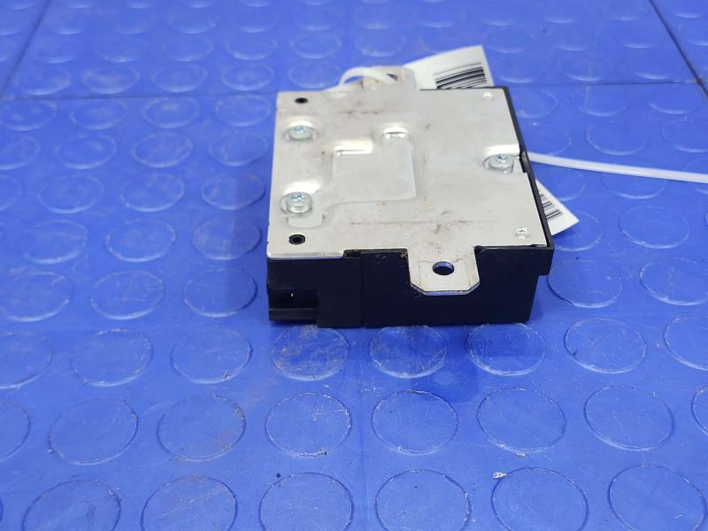 2017 Mercedes-Benz C300 W205 Fuel Pump Control Module OEM 0009006612