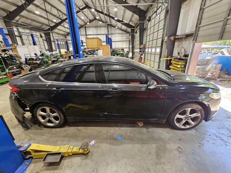 2013 Ford Fusion Center Pillar