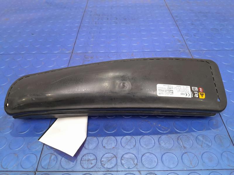 2017 GMC Acadia Driver Front Seat Air Bag Left Driver Side Inboard OEM 84196697
