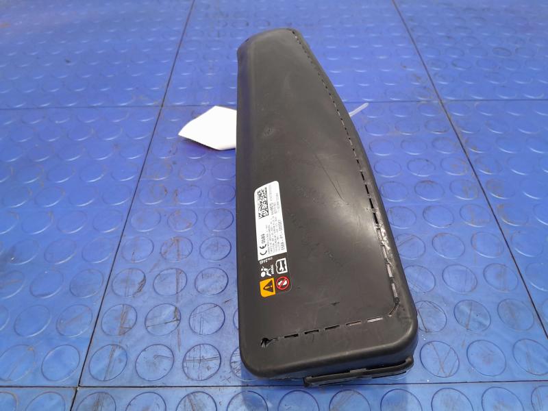 2017 GMC Acadia Driver Front Seat Air Bag Left Driver Side Inboard OEM 84196697