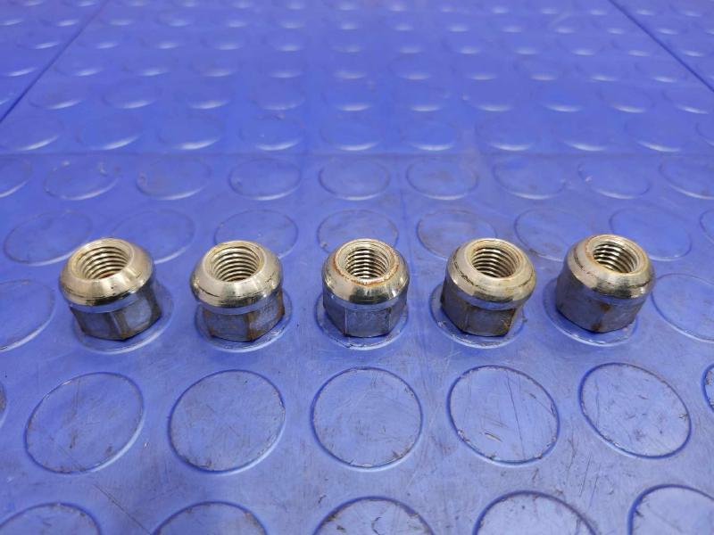 2006 Honda Civic Lug Nuts