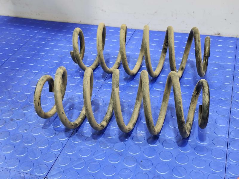 2014 Toyota Prius Coil/Air Spring