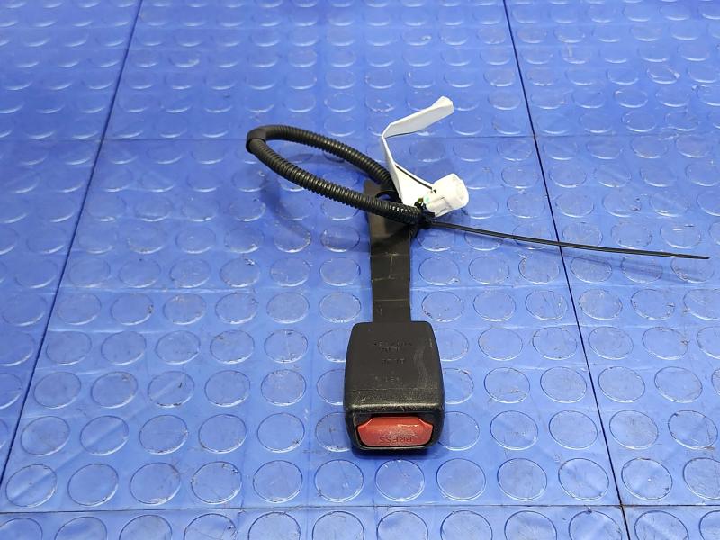 2016 Scion iM Front Seat Belt