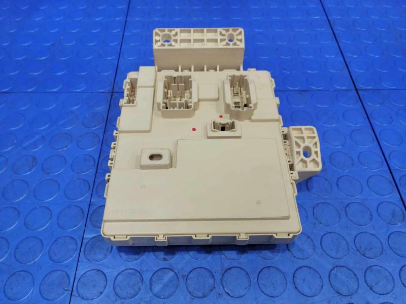 2016 Kia Sedona Cabin Fuse Box