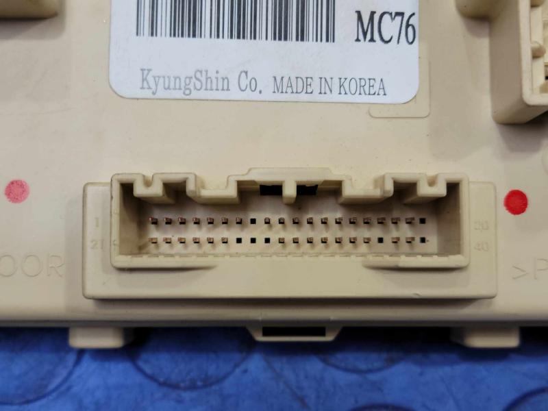 2016 Kia Sedona Cabin Fuse Box