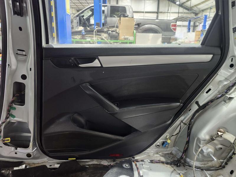 2015 Volkswagen Passat Rear Door Trim Panel