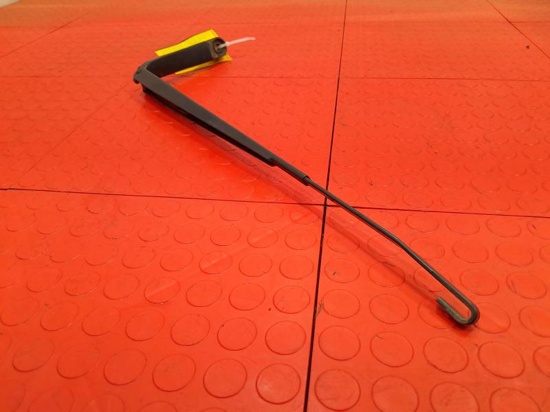 2014 Infiniti QX80 Wiper Arm