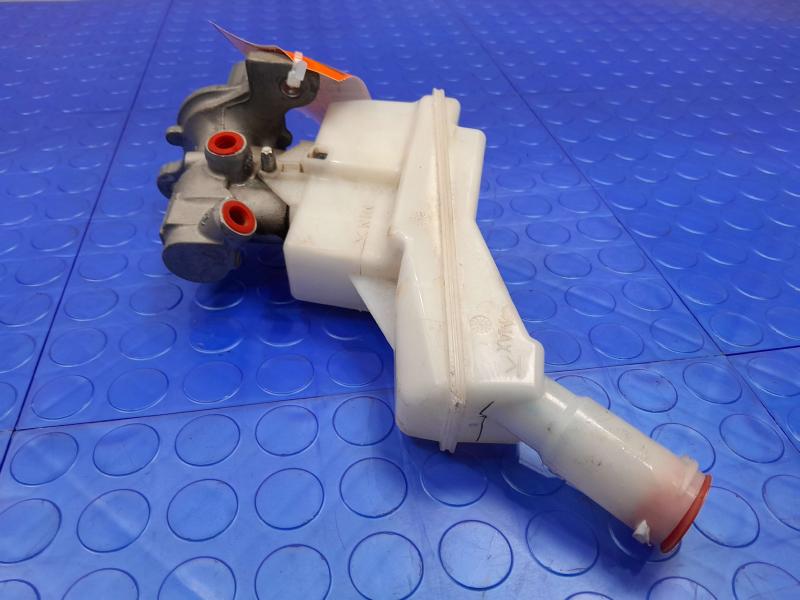 2020-2024 Nissan Versa Brake Master Cylinder Assembly Genuine OEM D60105EE0A