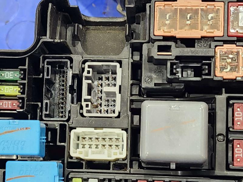 2017 Toyota Prius Engine Fuse Box