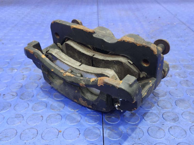 2002 GMC Sierra 2500 Caliper