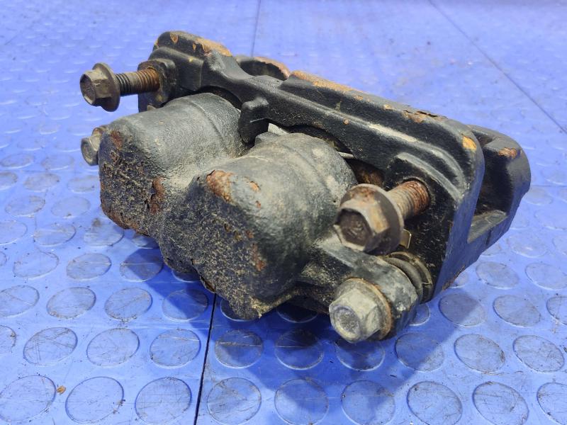 2002 GMC Sierra 2500 Caliper