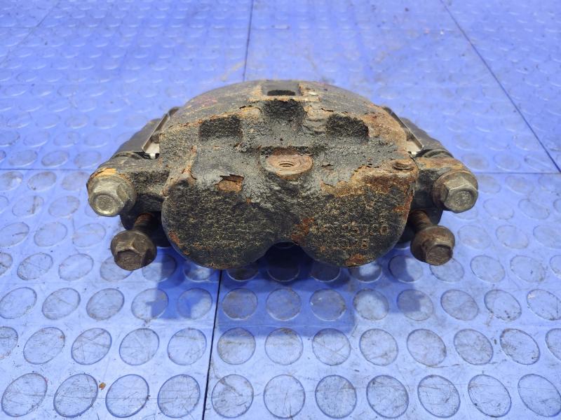 2002 GMC Sierra 2500 Caliper